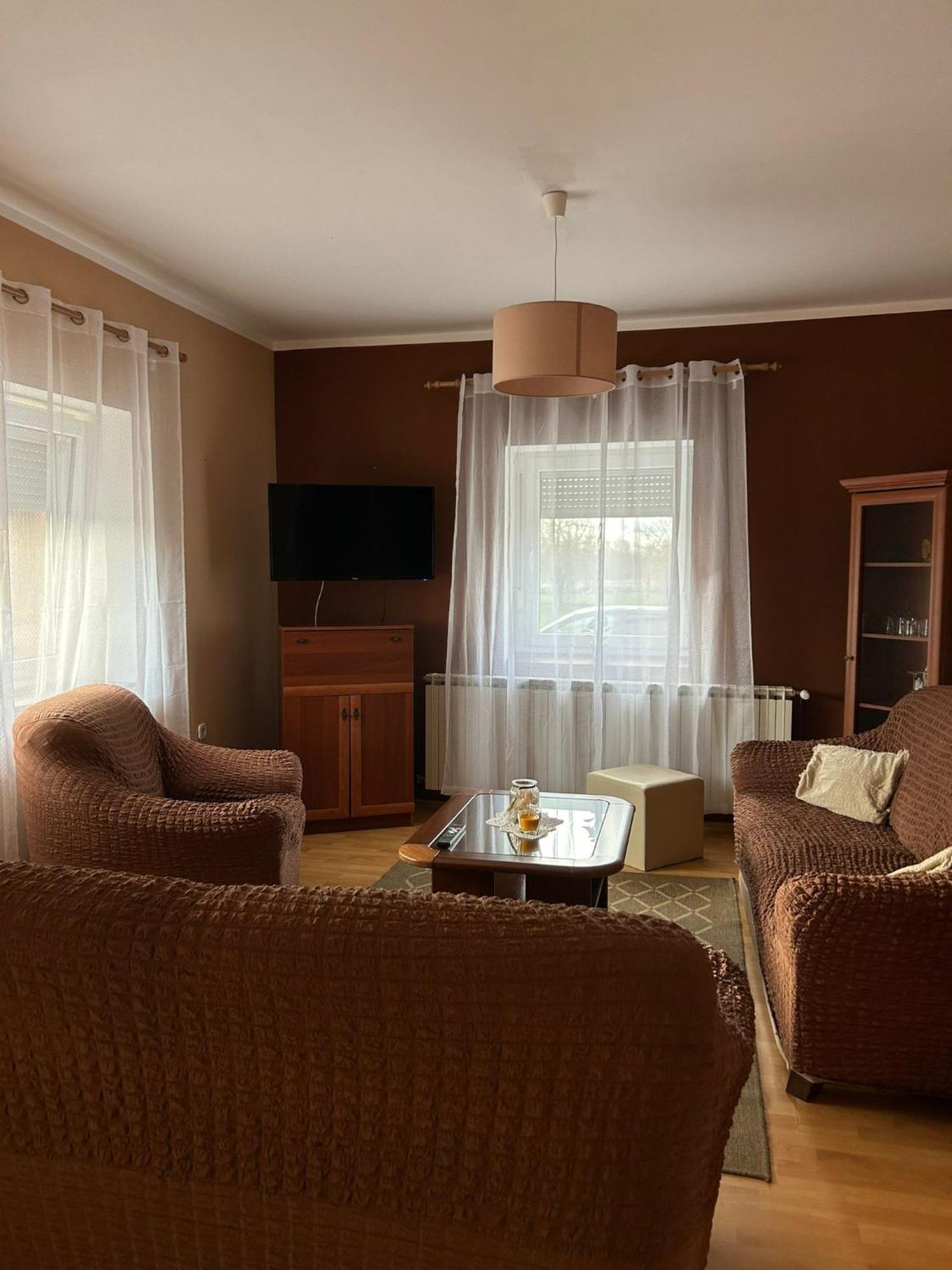 Domus Nostra Apartment Lovinac  Ngoại thất bức ảnh